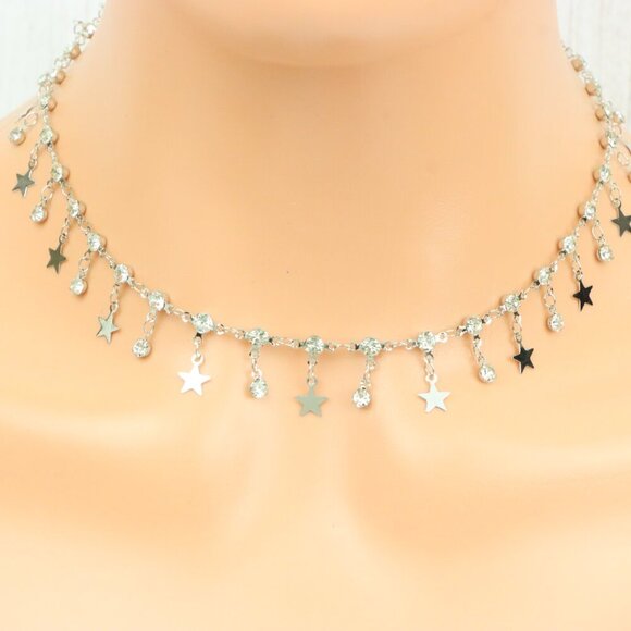 "Minimalist & Elegant Necklace Chain – Perfect for Women & Girls | UNVRC1315 - Picture 9 of 10